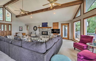 Photo 2 - Spacious Beaver Lake Home w/ Stunning Views