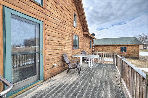 Foto 8 - Family-friendly Troy Getaway With Furnished Deck