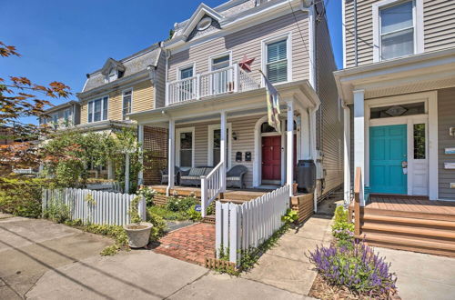 Photo 6 - Chic Richmond Apartment w/ Private Deck and Patio