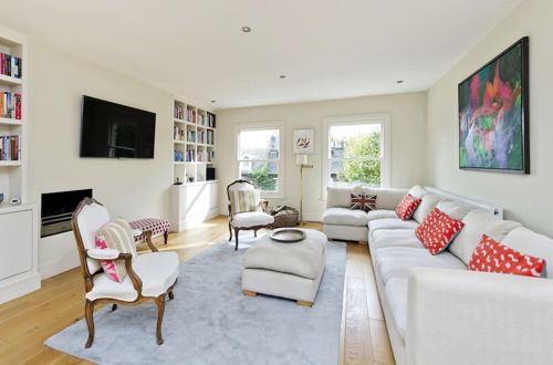 Foto 8 - Beautiful Spacious Open-planned 3 Bedroom Apartment in Earls Court