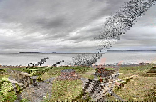 Foto 1 - Lakefront Retreat w/ Fire Pit, Dock & Grill