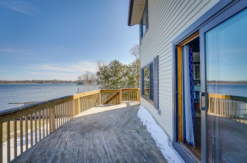 Photo 27 - Lakefront Home Rental w/ Hot Tub in White Lake