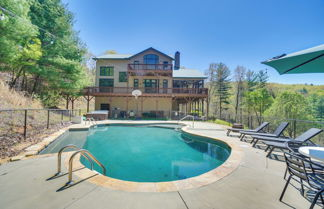 Foto 1 - Expansive Home on 16 Acres w/ Smoky Mountain Views
