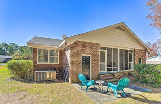 Foto 2 - Charming Wilmington Home w/ Screened-in Porch