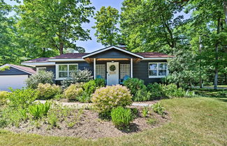 Photo 1 - Modern Dog-friendly Bungalow: Near Shanty Creek