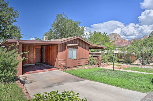 Foto 11 - Quaint Sedona Cottage w/ Backyard + Views