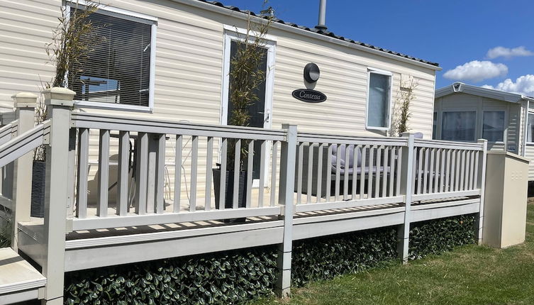 Photo 1 - Pets Stay Free 2 Bedroom Caravan at Heacham Beach