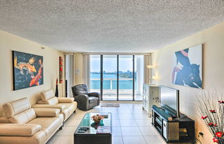 Foto 1 - Bayfront Miami Condo w/ Resort Perks & Ocean Views