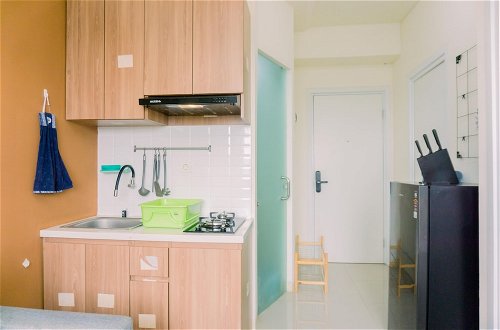 Photo 10 - Minimalist And Best Deal 2Br Green Pramuka City Apartment