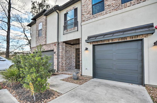 Foto 5 - Elegant Lake Conroe Townhome w/ Boat Slip