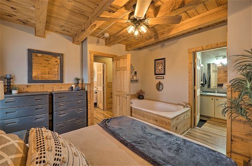 Foto 25 - Charming Log Cabin at Double JJ Ranch Resort