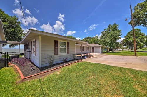 Photo 21 - Lakefront Livingston Home w/ Dock, 1 Mi to Launch