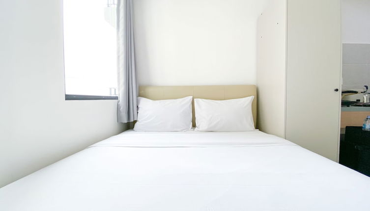 Photo 1 - Cozy Stay Studio Room At Osaka Riverview Pik 2 Apartment