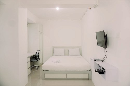 Photo 3 - Cozy Stay Studio At Urbantown Serpong Apartment