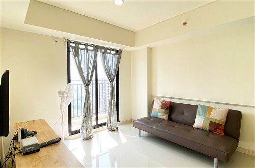 Foto 20 - Restful And Tidy 2Br At 21St Floor Meikarta Apartment