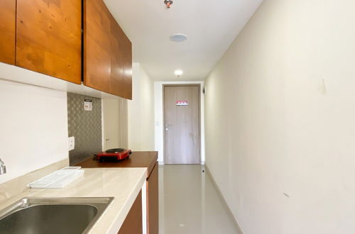 Foto 15 - Restful And Tidy 2Br At 21St Floor Meikarta Apartment