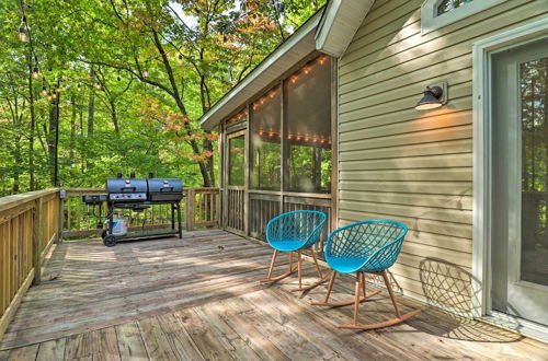 Foto 12 - North Carolina Retreat w/ Hot Tub, Deck & Fire Pit