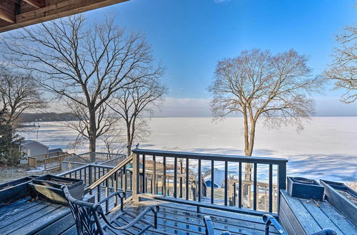 Foto 6 - Lakefront Home w/ Gorgeous Sunsets, Kayaks, & Pier