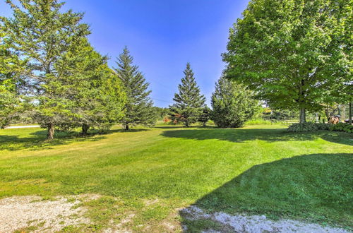 Photo 10 - Cozy Sister Bay Getaway in Converted Barn