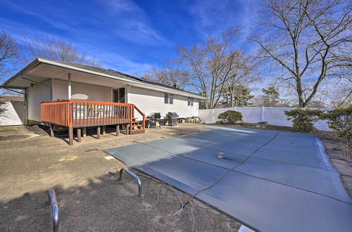 Photo 13 - Quiet Commack Cottage w/ Pool, 8 Mi to Beach