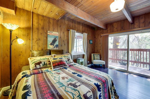 Photo 22 - Cozy Lake Arrowhead Cabin w/ Hot Tub & Deck
