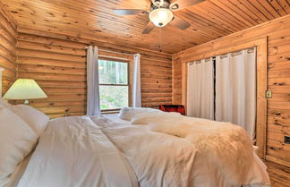 Photo 2 - Cozy Blue Ridge Mountain Cabin on 18 Acre Lot