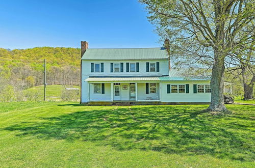 Photo 24 - Renovated KY Farmhouse Retreat w/ Pasture Views