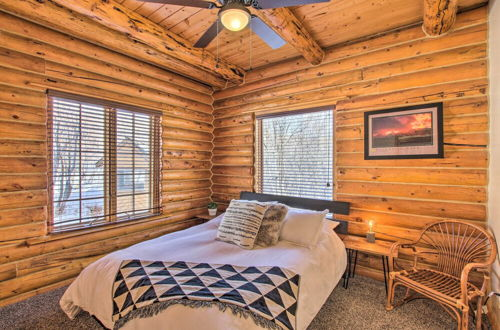 Foto 28 - Bright Bear Lake Lodge w/ Hot Tub + Game Room