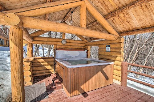 Foto 6 - Bright Bear Lake Lodge w/ Hot Tub + Game Room