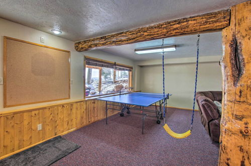 Foto 7 - Bright Bear Lake Lodge w/ Hot Tub + Game Room