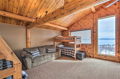 Foto 14 - Bright Bear Lake Lodge w/ Hot Tub + Game Room