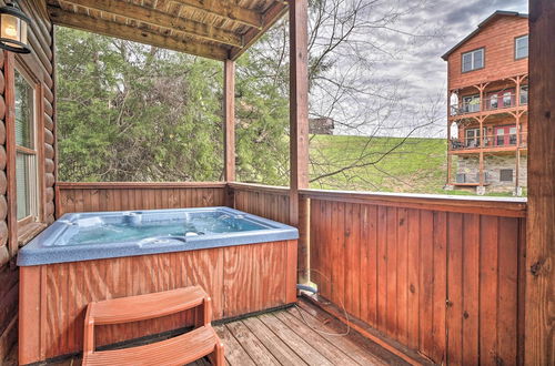 Photo 8 - Mountain Pool Lodge Sevierville Cabin w/ Hot Tub