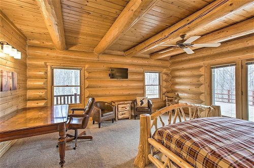 Foto 43 - Secluded, Luxury Lodge < 15 Mi to Boyne Mountain