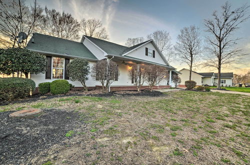 Photo 12 - Peaceful Big Sandy Home w/ Deck on Kentucky Lake