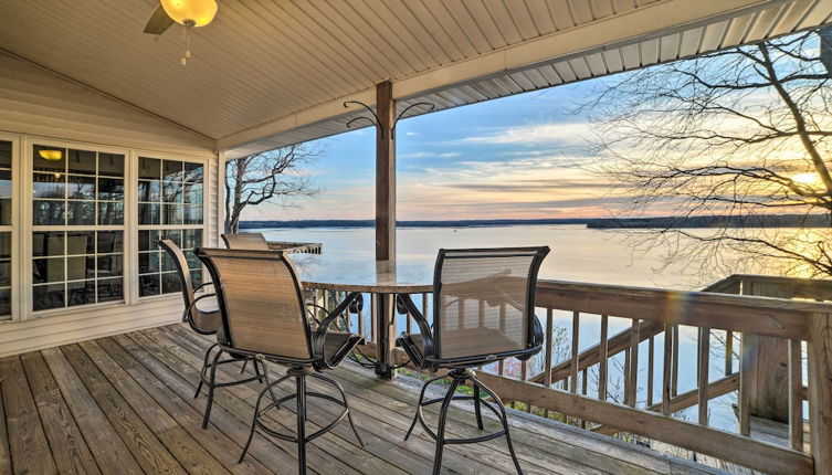 Photo 1 - Peaceful Big Sandy Home w/ Deck on Kentucky Lake