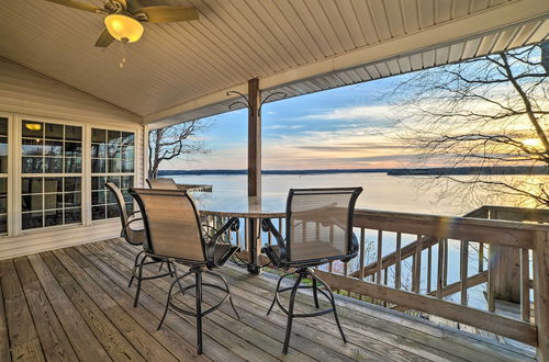 Photo 1 - Peaceful Big Sandy Home w/ Deck on Kentucky Lake