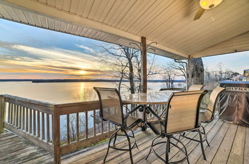 Foto 27 - Peaceful Big Sandy Home w/ Deck on Kentucky Lake