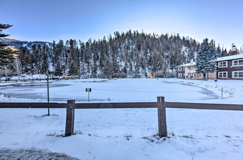 Photo 3 - Stunning Red River Retreat Next to Ski Lift