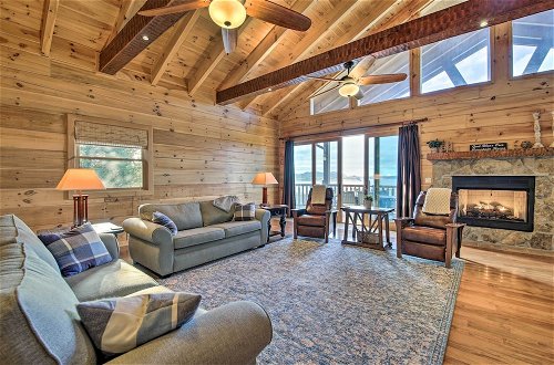 Foto 7 - Family-friendly Dandridge Home w/ Lake Views