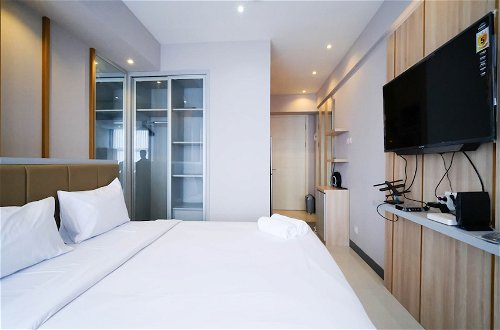Foto 3 - Simple And Cozy Studio At Benson Supermall Mansion Apartment