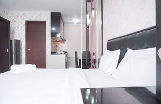 Photo 3 - Cozy Stay Studio At Mangga Dua Apartment