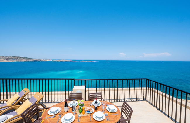 Islet Seafront Penthouse with Hot tub - Foto 41