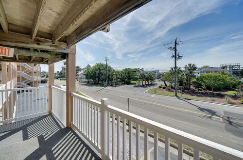 Foto 16 - Oceanfront Carolina Beach Condo w/ Pool & Views