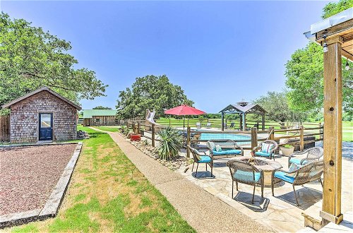 Foto 21 - Sunset Ranch w/ Pool & Hot Tub on 29 Acres