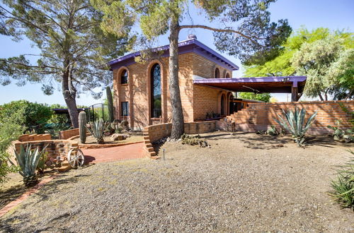 Photo 9 - Eclectic Tucson Vacation Rental With Pool