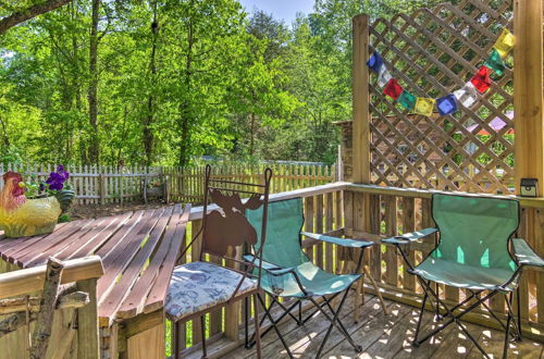 Photo 23 - 'the Country Cottage in Union Mills w/ Porch