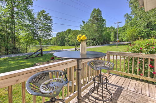 Photo 22 - 'the Country Cottage in Union Mills w/ Porch