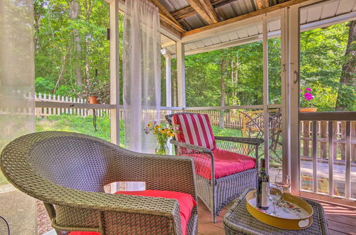 Photo 19 - 'the Country Cottage in Union Mills w/ Porch