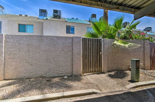Photo 5 - Charming Scottsdale Townhome Near Old Town