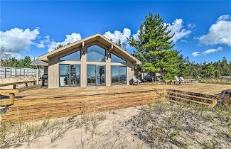 Foto 1 - Lake Huron Home w/ Deck, Direct Beach Access
